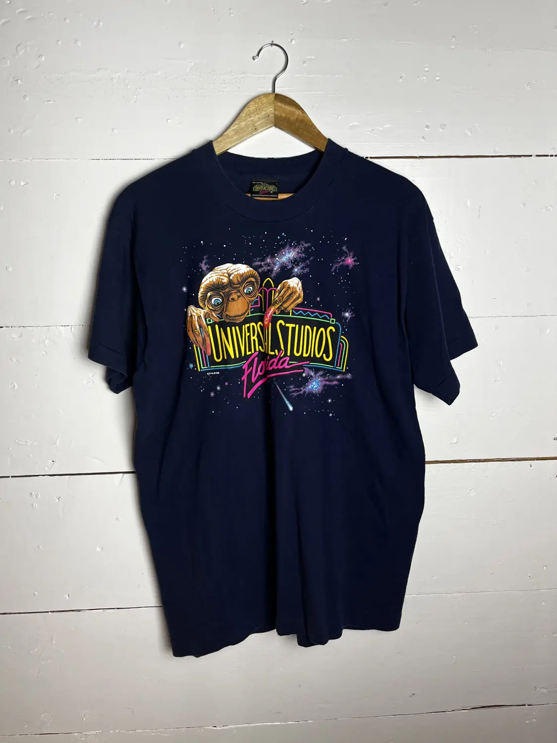 (L) 1992 E.T. Universal Studios Single Stitch